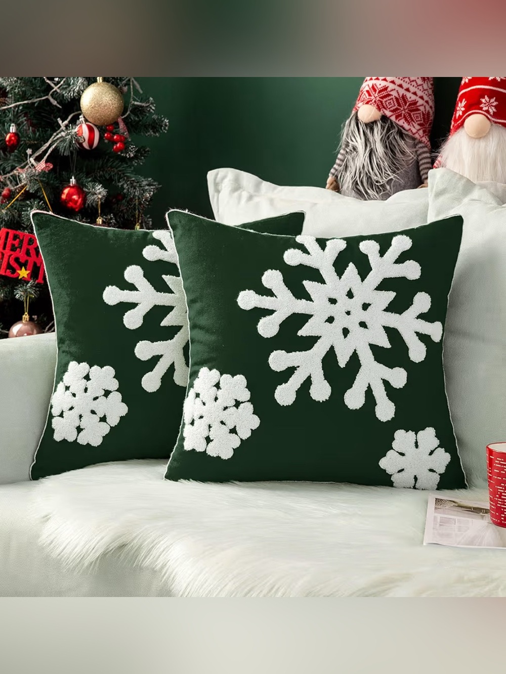 MIULEE Pack of 2 Christmas Decorative Snowflake Throw Pillow Covers 20x20